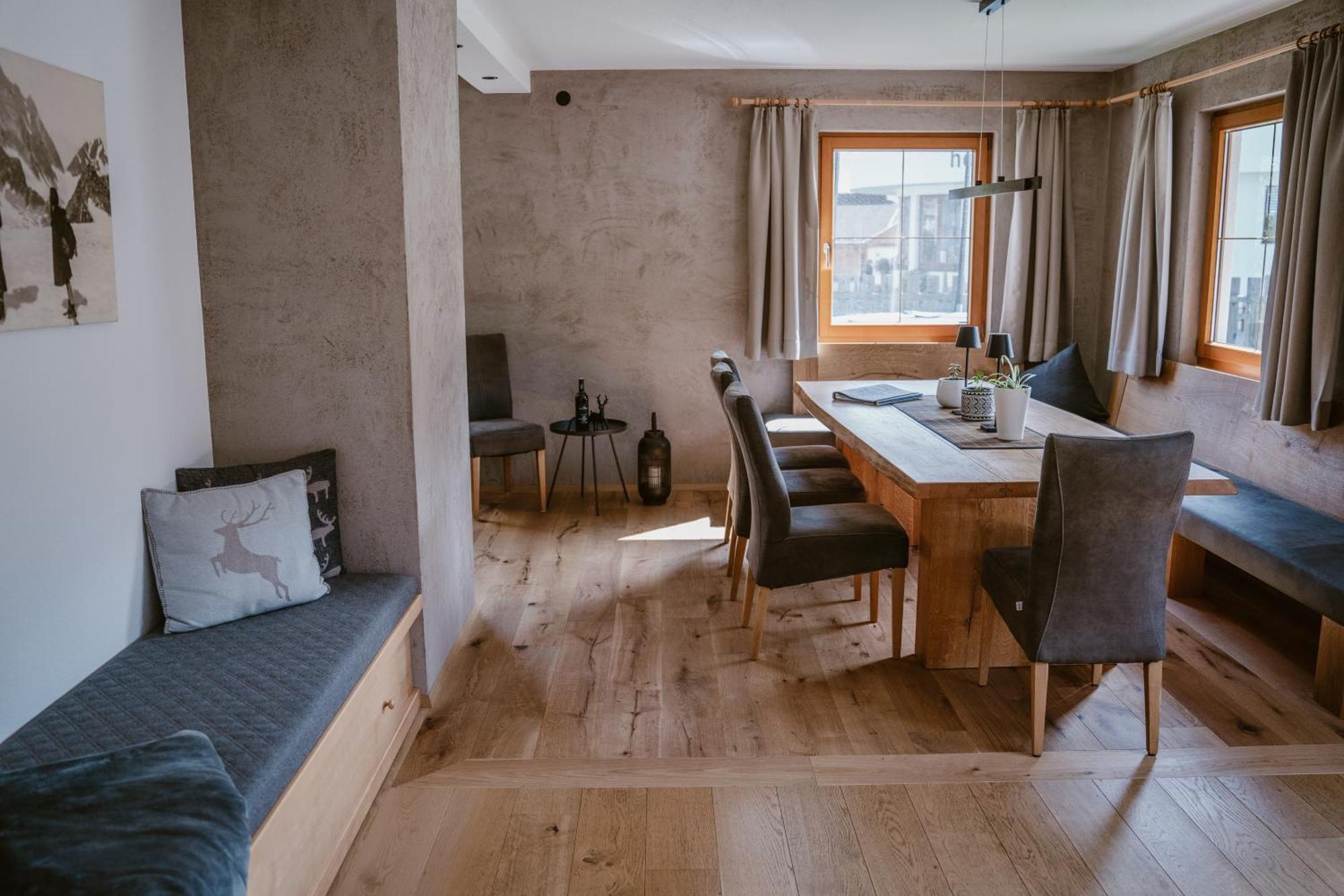 Alpenzeit Villa Ladis Exteriör bild